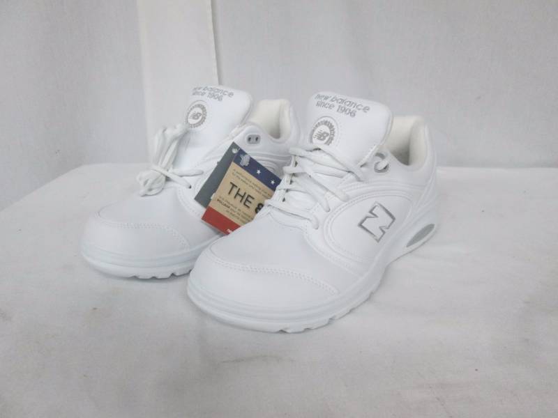 New Balance Womens 812 Health Walking Shoes - Wide