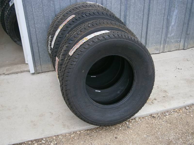 lot 4 image: (New) Firestone LT 22575 R16 Tires