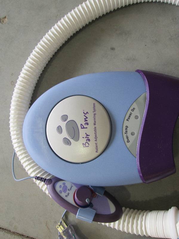 lot 289 image: Bair Paws Adjustable Warming System