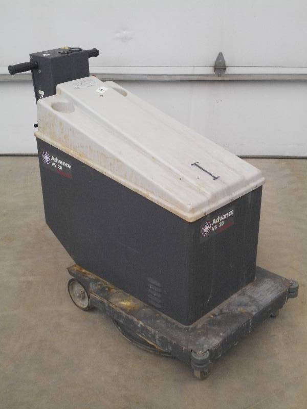 lot 4 image: Advance VS-20 Commercial 36Volt Ele...