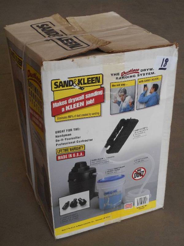 lot 18 image: Sand & Kleen Drywall Sanding System...