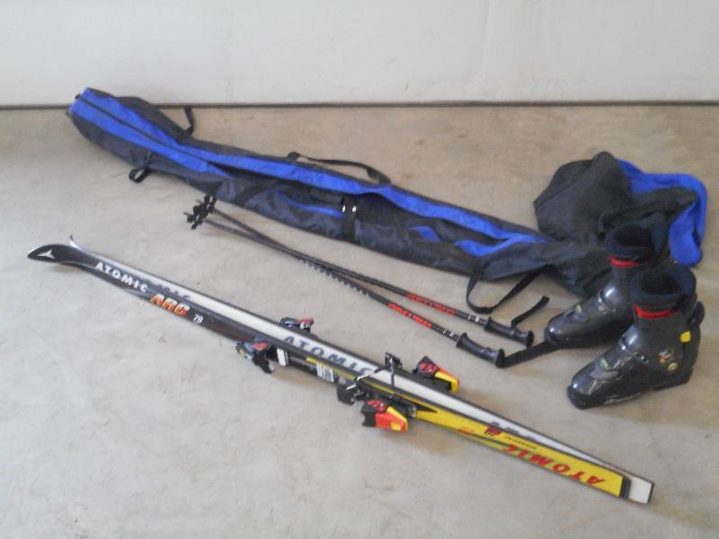 lot 30 image: Set Of Atomic Downhill Skis With Ba...