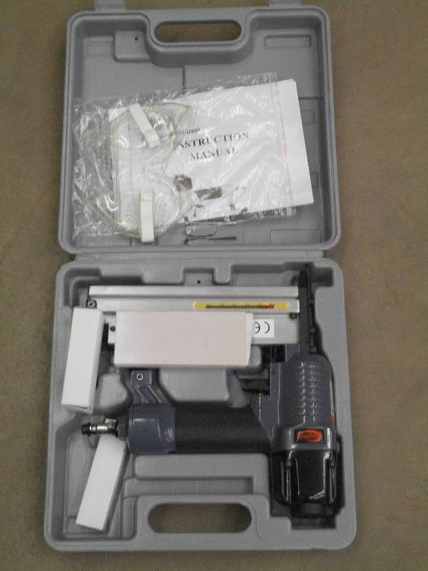 lot 41 image: Unused Magnum Pneumatic Brad Nailer...
