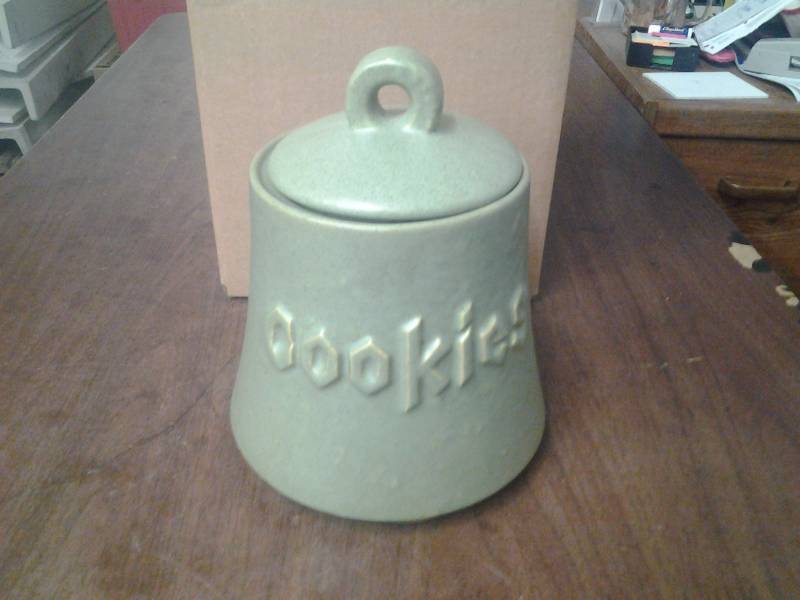 Vintage Green Cookie Jar With Lid