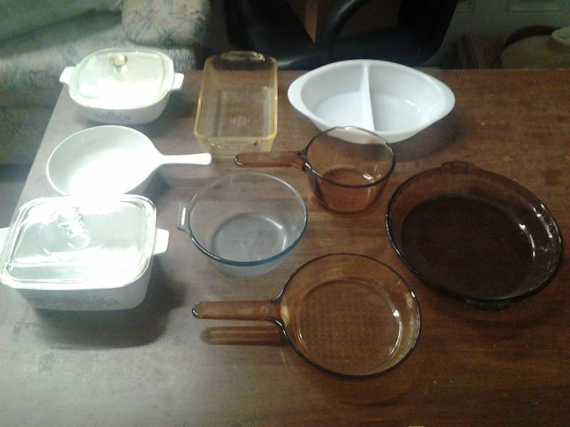 Box Lot Of Glass & Corning Bake Ware