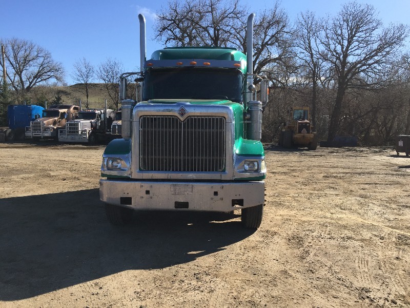 05 International 9900 I Eagle