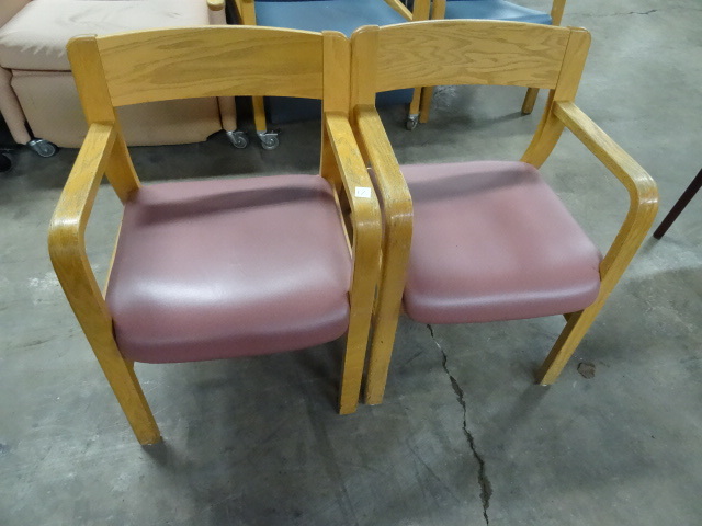 lot 17 image: Chairs
