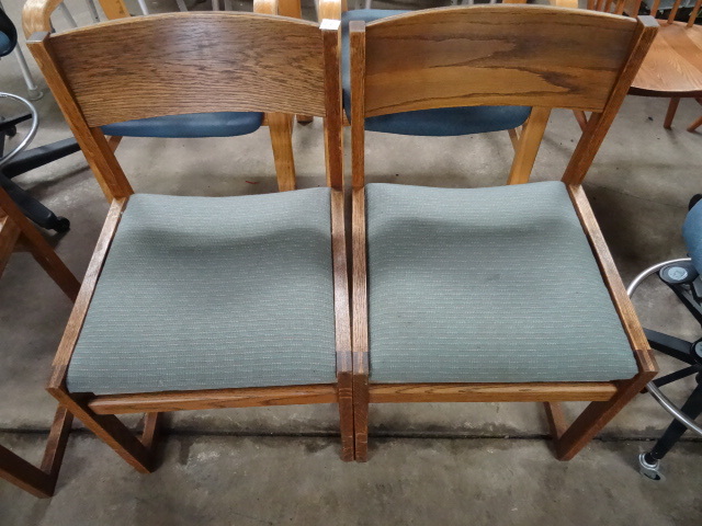 lot 21 image: Chairs