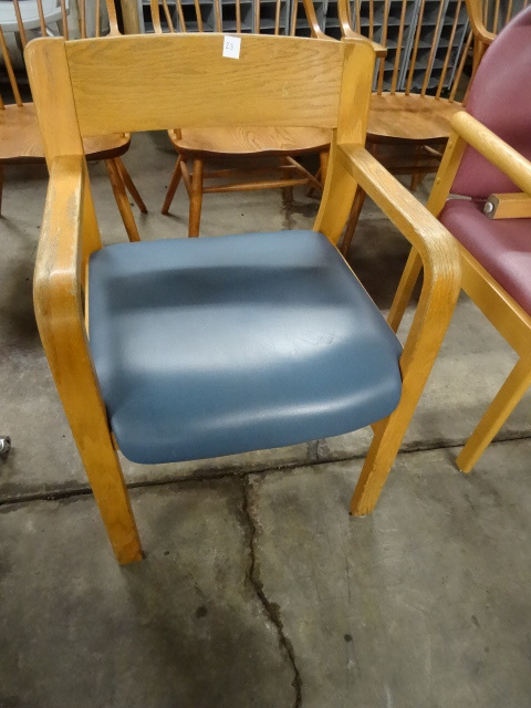 lot 23 image: Chair