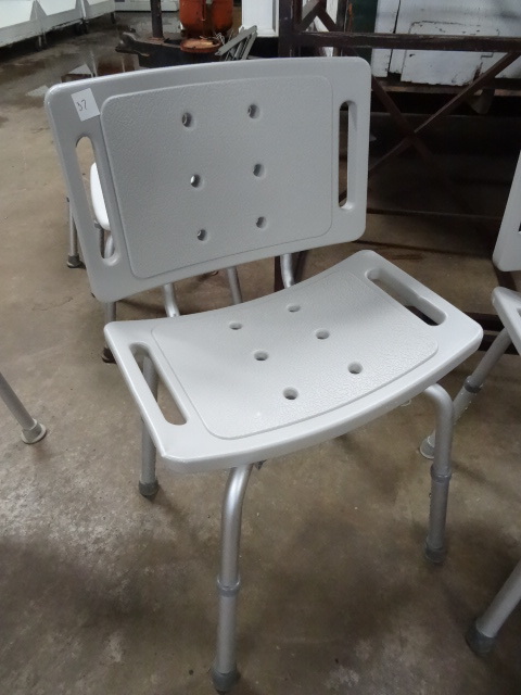 lot 37 image: Shower Chair