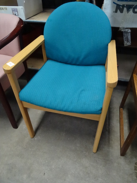 lot 46 image: Chair