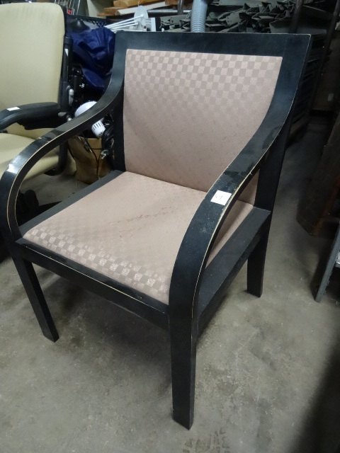 lot 49 image: Chair