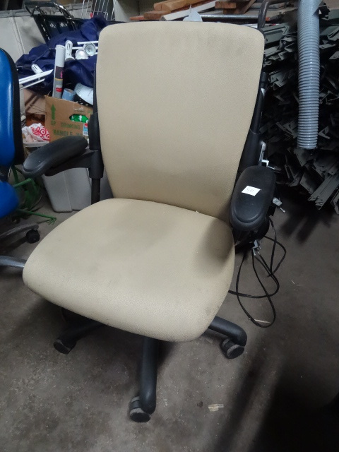 lot 50 image: Chair