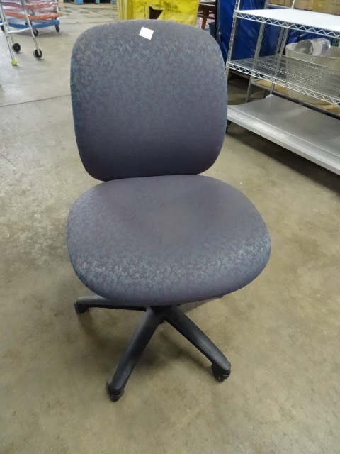 lot 72 image: Chair