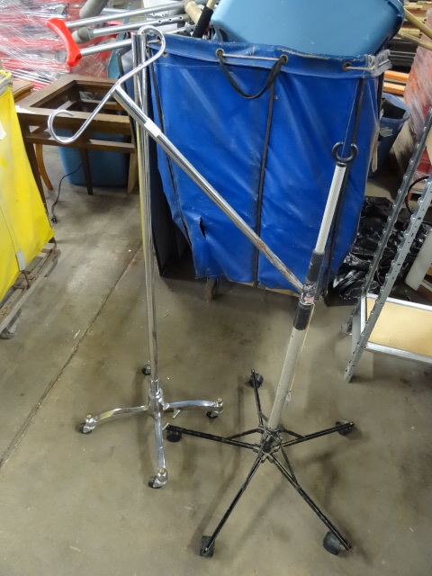 lot 84 image: IV Holder Cart