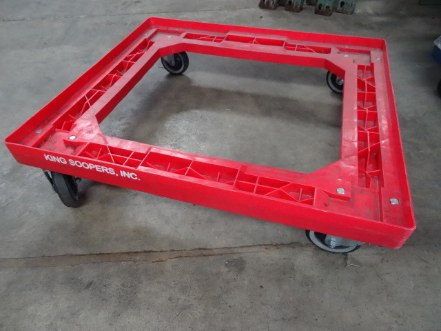 lot 94 image: 4 Wheel Dollies