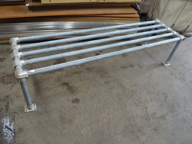 lot 107 image: Dunnage Rack