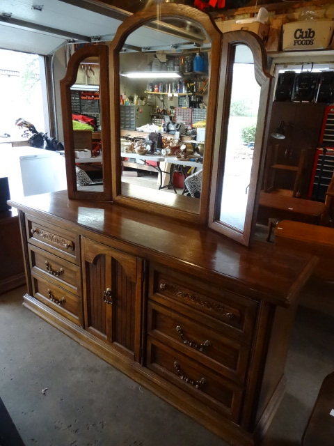 Dresser
