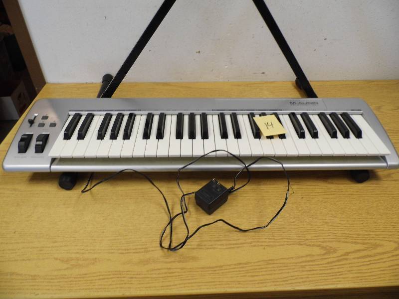 Keyboard & Stand