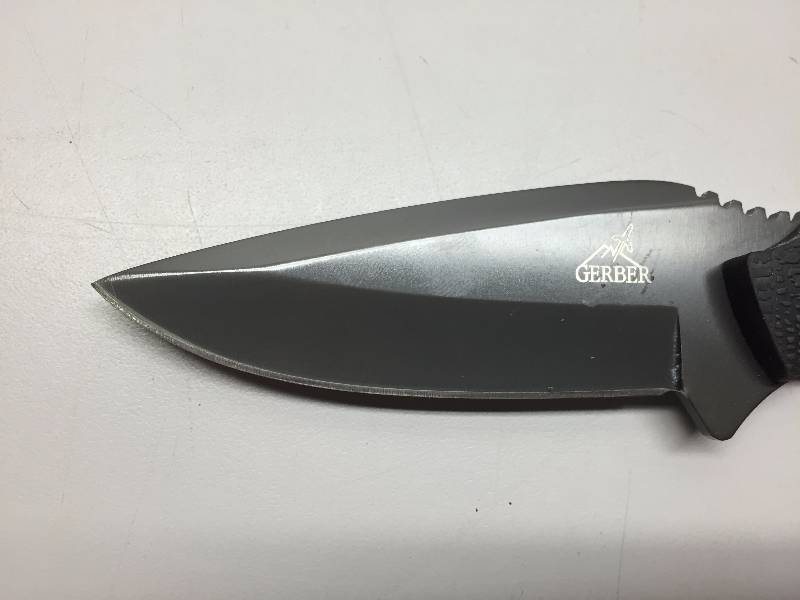 1 GERBER KNIFE