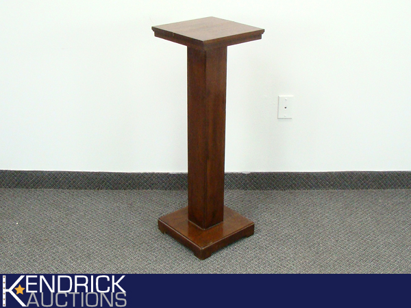 lot 13 image: Solid Wood PlanterStatue Stand