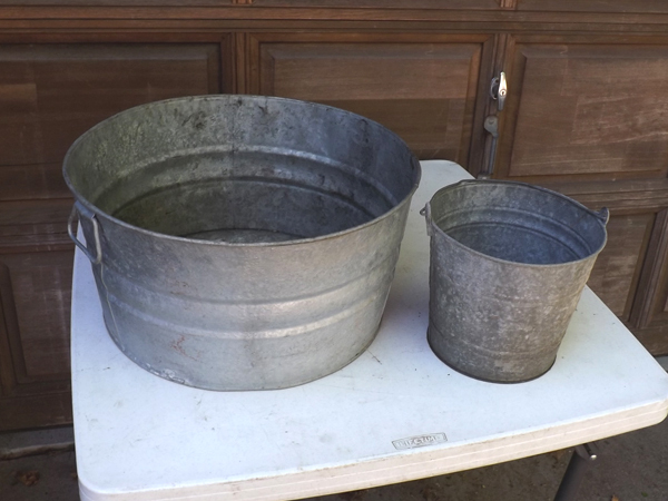 lot 28 image: Lot of 2 Vintage Galvanized Metal WashtubsBuckets