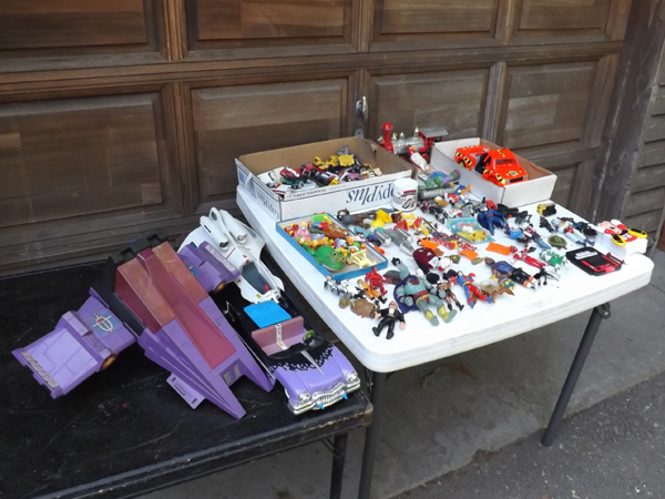 lot 64 image: Large Lot of 1970s - early 1990s Vintage Toys