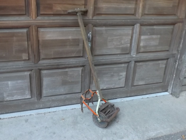 lot 79 image: Vintage Wood Handled Metal Cultivator