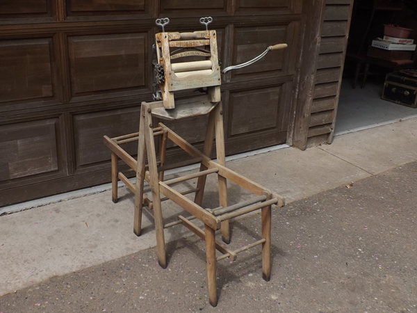 lot 83 image: Antique Wood Ringer Washer with Stand