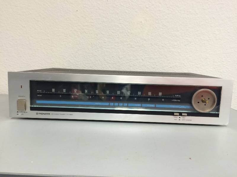 Pioneer Stereo Tuner