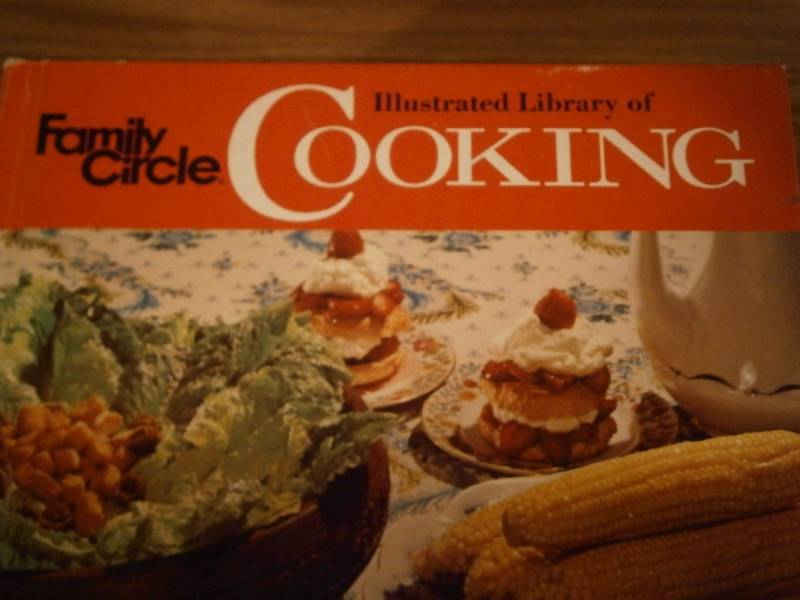 (14) Family Circle Cookbooks