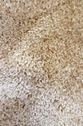 lot 78 image: Beige Soft Weave Rug
