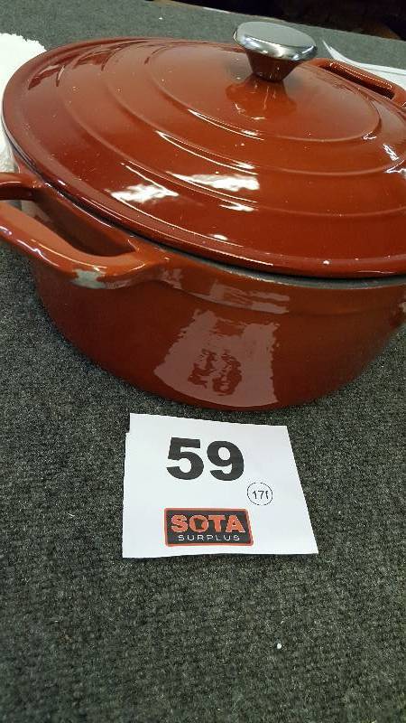 lot 59 image: Cooks Tradition Stick-Resistant Enameled Cast Iron 9 qt Dutch Oven w Lid - Copper