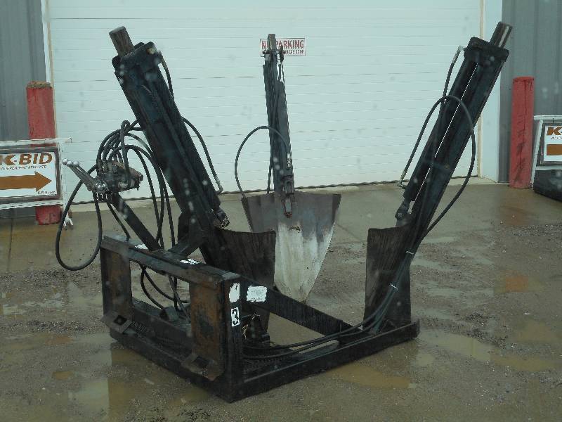 lot 3 image: King-Of-Spades Commercial Skidloader Tree Spade