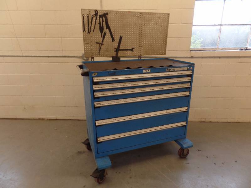 Lockable Rolling Tool Box