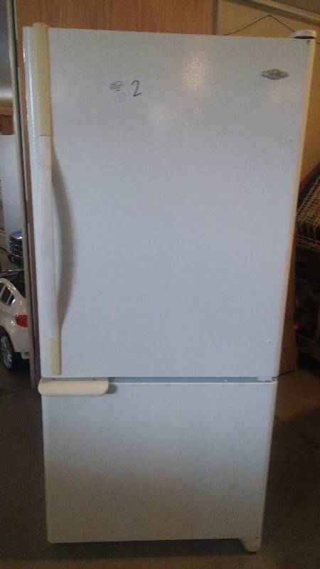 lot 2 image: Maytag Fridge - tested and works