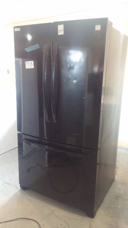 lot 3 image: Kenmore French Door Fridge with Bottom Freezer Drawer - tested and works