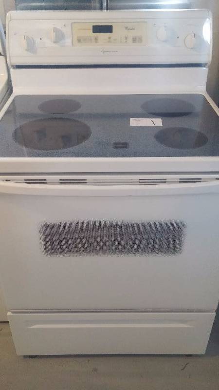 lot 1 image: Whirlpool Glass top Oven - White - Tested and works