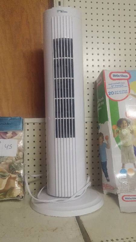 lot 50 image: Tower Fan - tested and works