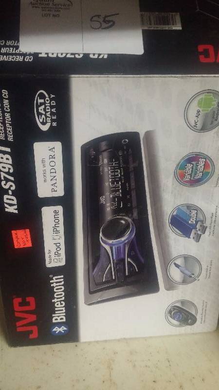 lot 55 image: Bluetooth car cd player - satellite ready - works with USBiPodiPhone - install kit for GM