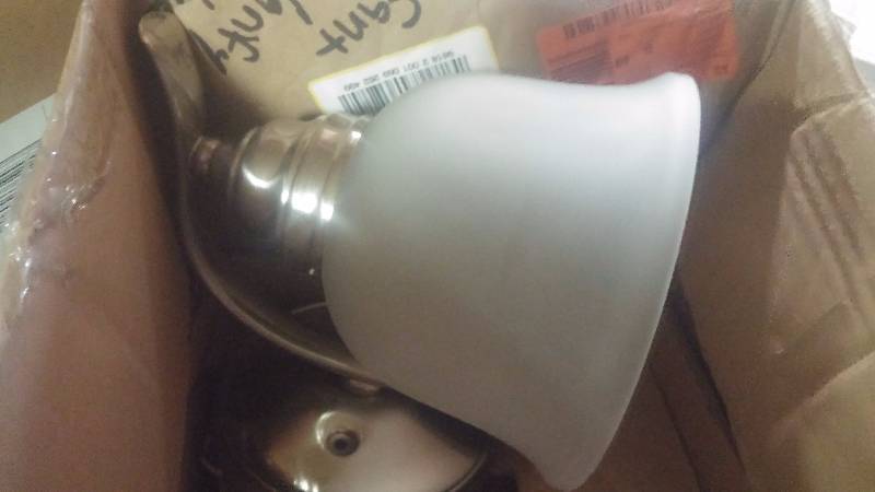 lot 67 image: 2 Wall Sconce Lights