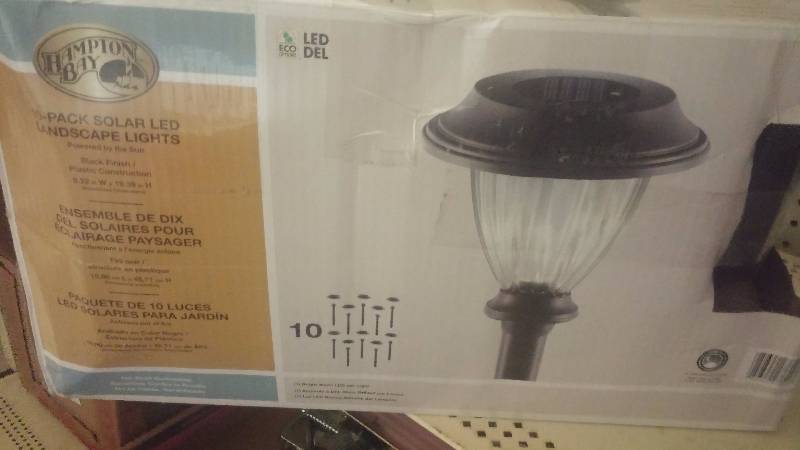 lot 79 image: Solar Lights