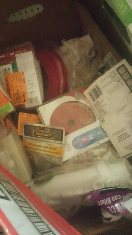 lot 80 image: Misc. box of Home Depot items