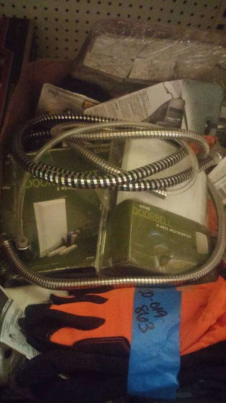 lot 82 image: Misc box of home depot items 2