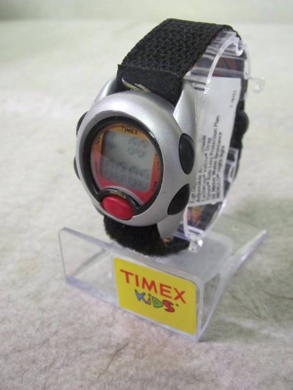 lot 82 image: Timex Kids Digital Flame Indiglo Watch