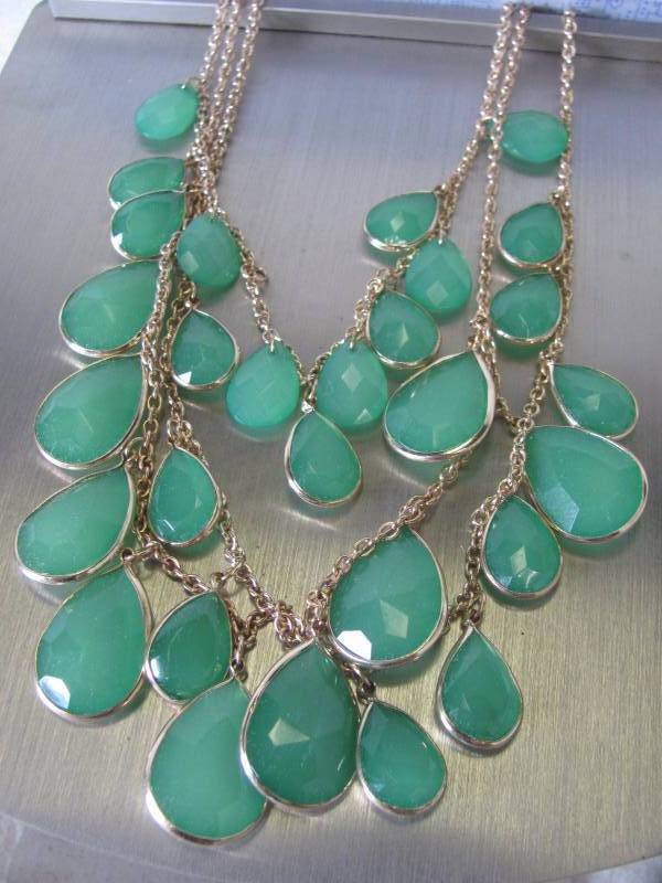 lot 104 image: Skyline Collection Jade Gem Fashion Necklace