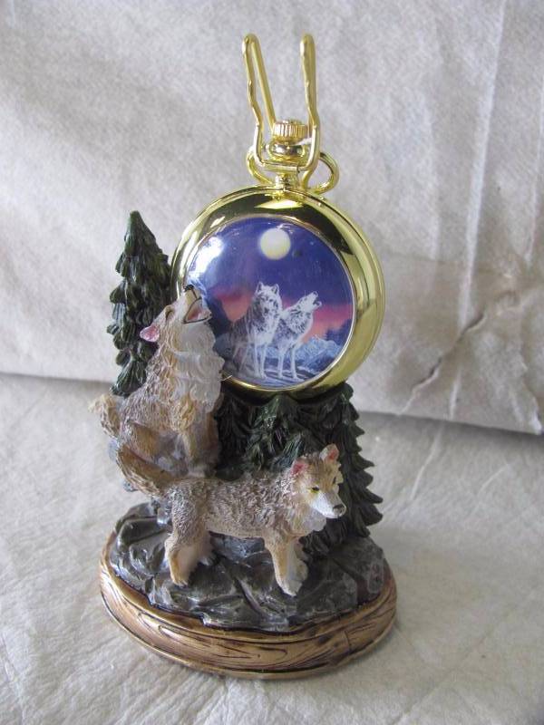 lot 181 image: Wolf Pack Pride Decorative Pocket Watch & Display Set
