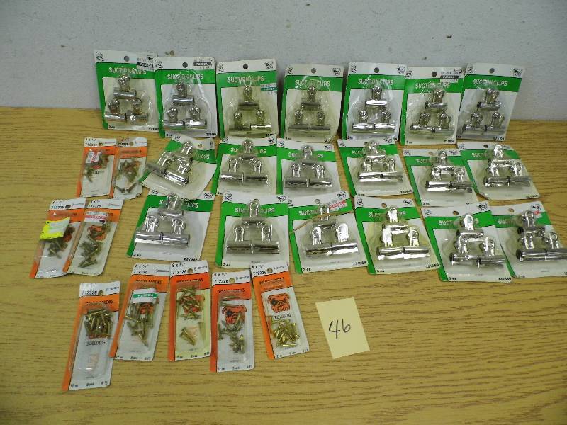 Screws & Suction Clips