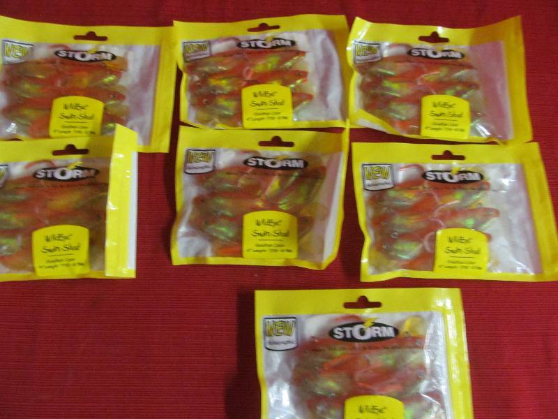 lot 8 image: Artificial Bait