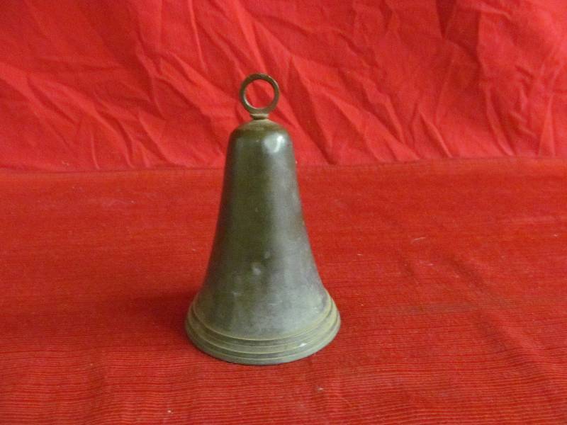 lot 13 image: Copper Bell